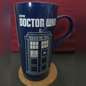 Doctor Who Tardis 16oz. Color Changing Mug (cold-black, hot-white) Blue